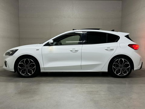 Ford Focus 1.5 EcoBoost ST Line Pano ACC CarPlay Winterpack
