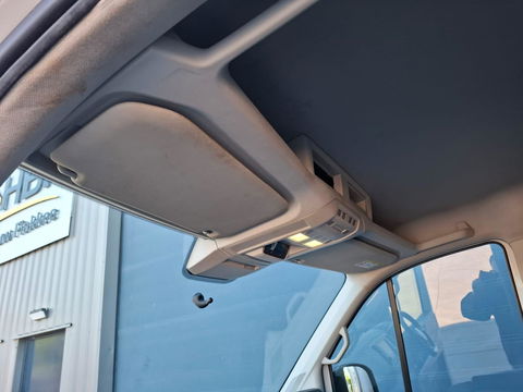 Volkswagen Crafter 35 2.0 TDI L3H3 Highline AIRCO / CRUISE CONTROLE / NAVI / CAMERA / TREKHAAK / CARPLAY