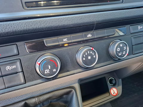 Volkswagen Crafter 35 2.0 TDI L3H3 Highline AIRCO / CRUISE CONTROLE / NAVI / CAMERA / TREKHAAK / CARPLAY