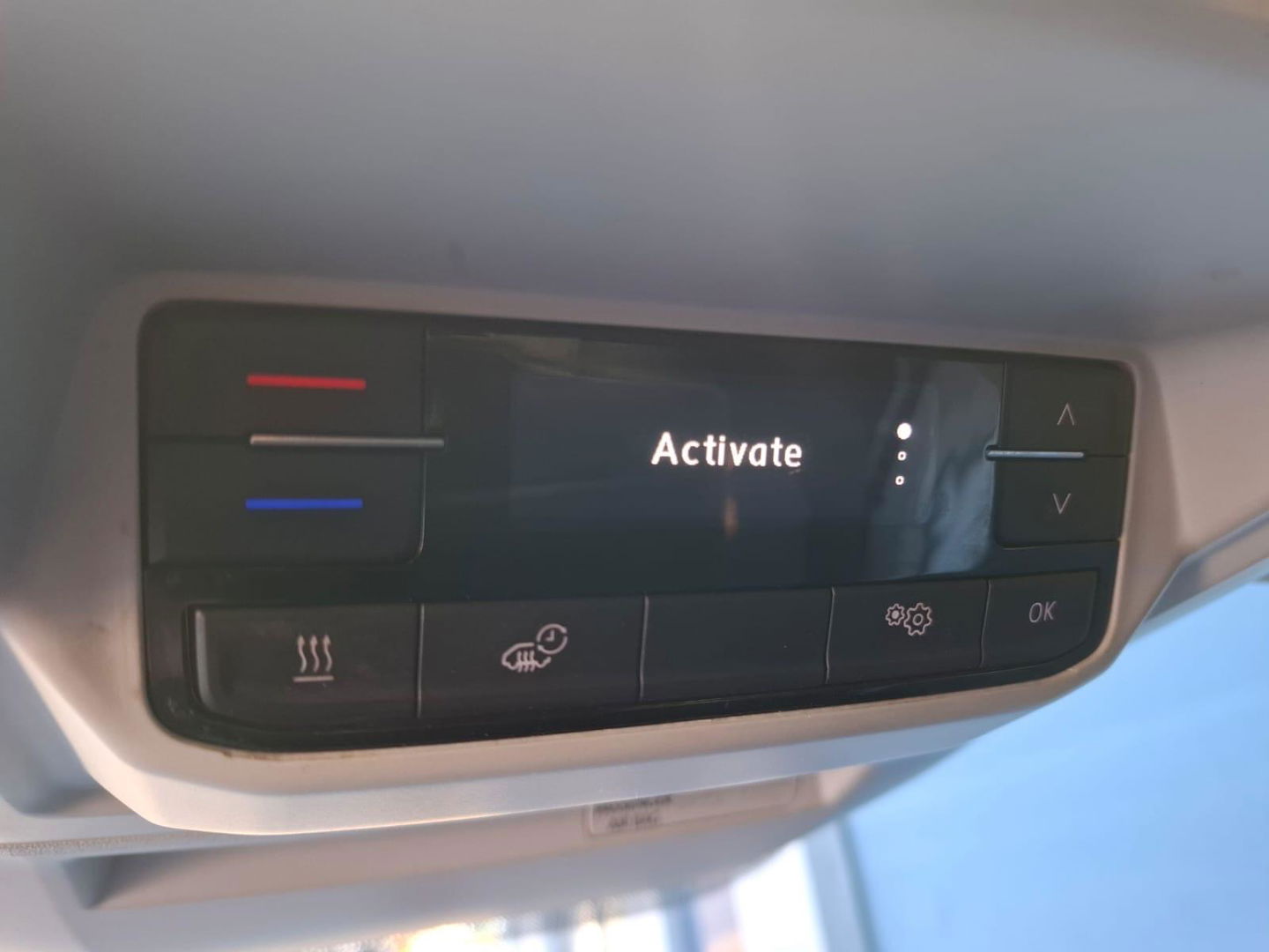 Volkswagen Crafter 35 2.0 TDI L3H3 Highline AIRCO / CRUISE CONTROLE / NAVI / CAMERA / TREKHAAK / CARPLAY