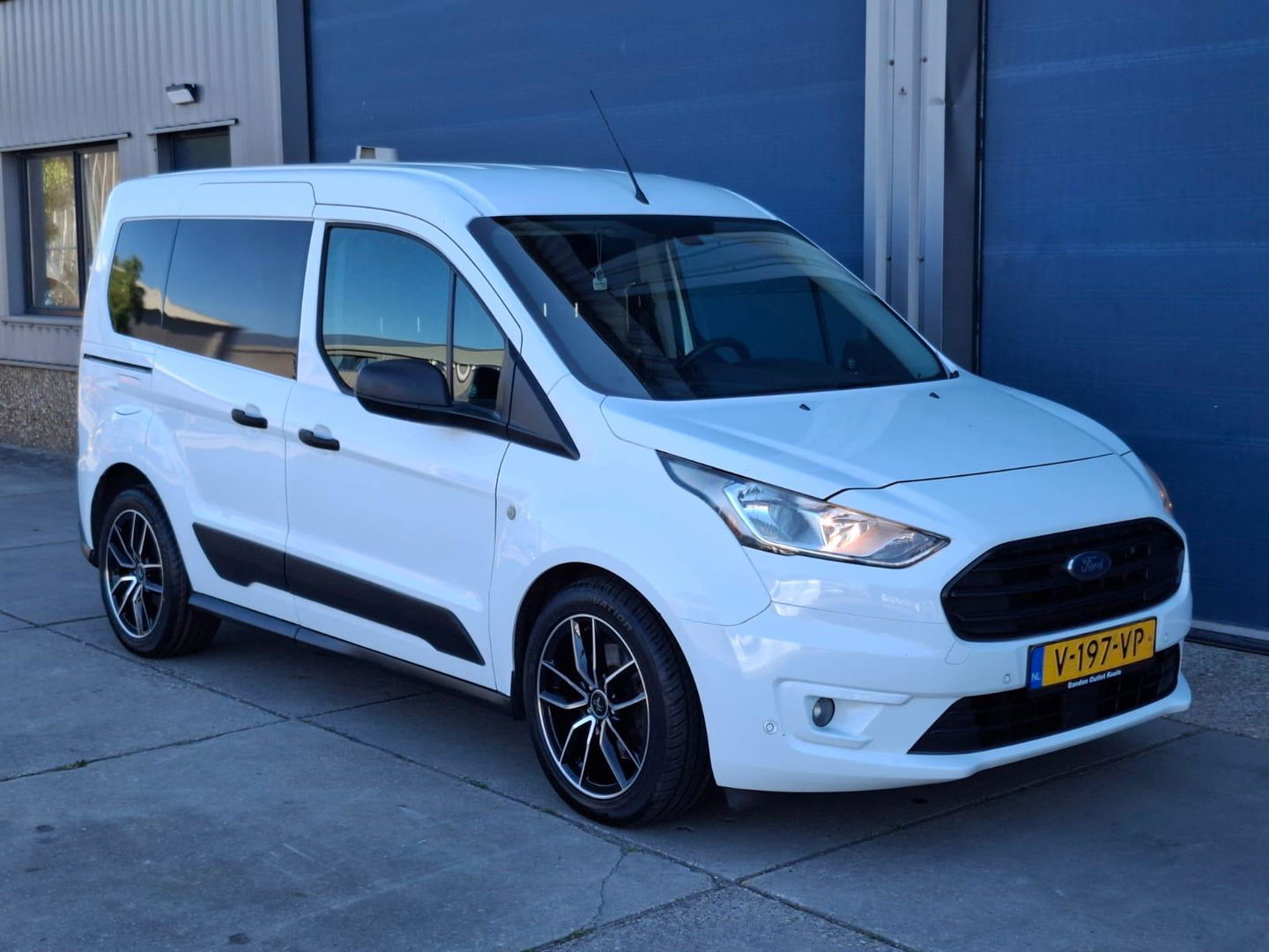 Ford Transit Connect 1.5 EcoBlue L1 Trend AIRCO / CRUISE CONTROLE / TREKHAAK / EURO 6