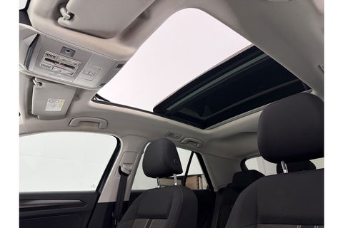 Volkswagen T-Roc 1.0 TSI Style Pano LED Carplay Clima Adaptive Cruise Navigatie PDC 18''LMV