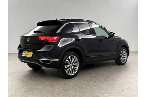 Volkswagen T-Roc 1.0 TSI Style Pano LED Carplay Clima Adaptive Cruise Navigatie PDC 18''LMV