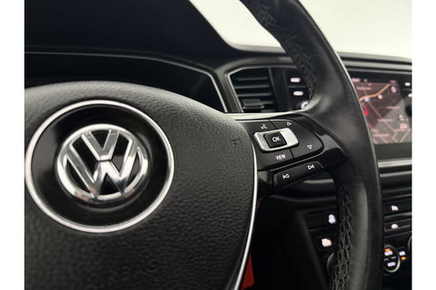 Volkswagen T-Roc 1.0 TSI Style Pano LED Carplay Clima Adaptive Cruise Navigatie PDC 18''LMV