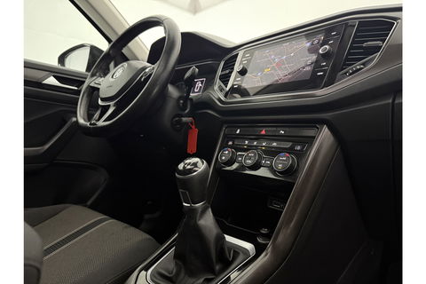 Volkswagen T-Roc 1.0 TSI Style Pano LED Carplay Clima Adaptive Cruise Navigatie PDC 18''LMV