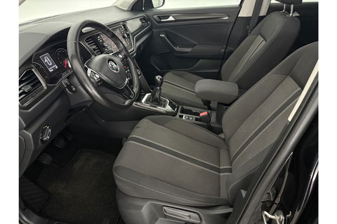 Volkswagen T-Roc 1.0 TSI Style Pano LED Carplay Clima Adaptive Cruise Navigatie PDC 18''LMV