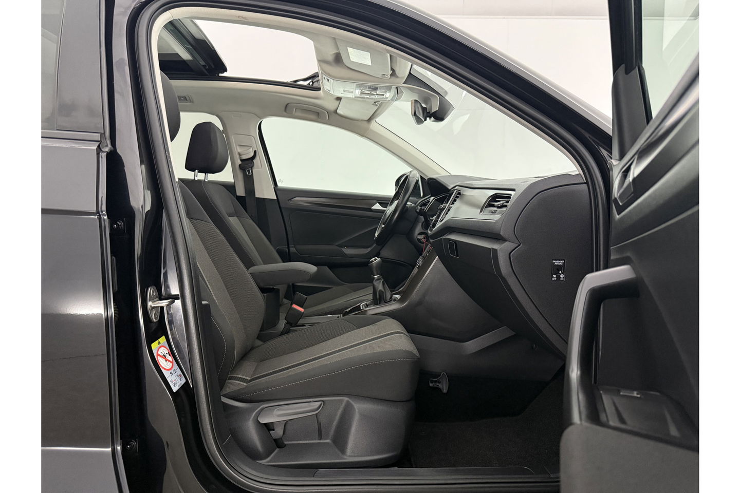 Volkswagen T-Roc 1.0 TSI Style Pano LED Carplay Clima Adaptive Cruise Navigatie PDC 18''LMV