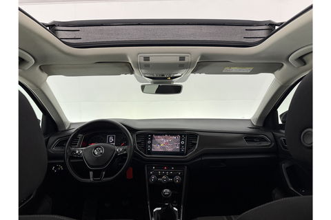 Volkswagen T-Roc 1.0 TSI Style Pano LED Carplay Clima Adaptive Cruise Navigatie PDC 18''LMV