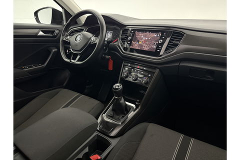 Volkswagen T-Roc 1.0 TSI Style Pano LED Carplay Clima Adaptive Cruise Navigatie PDC 18''LMV