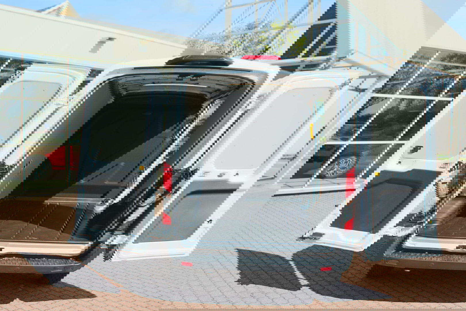 Ford E-Transit 350 L2H2 Trend 68 kWh