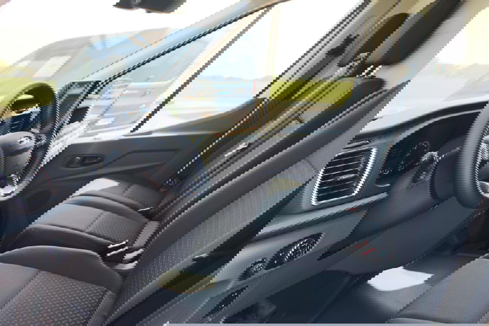 Ford E-Transit 350 L2H2 Trend 68 kWh