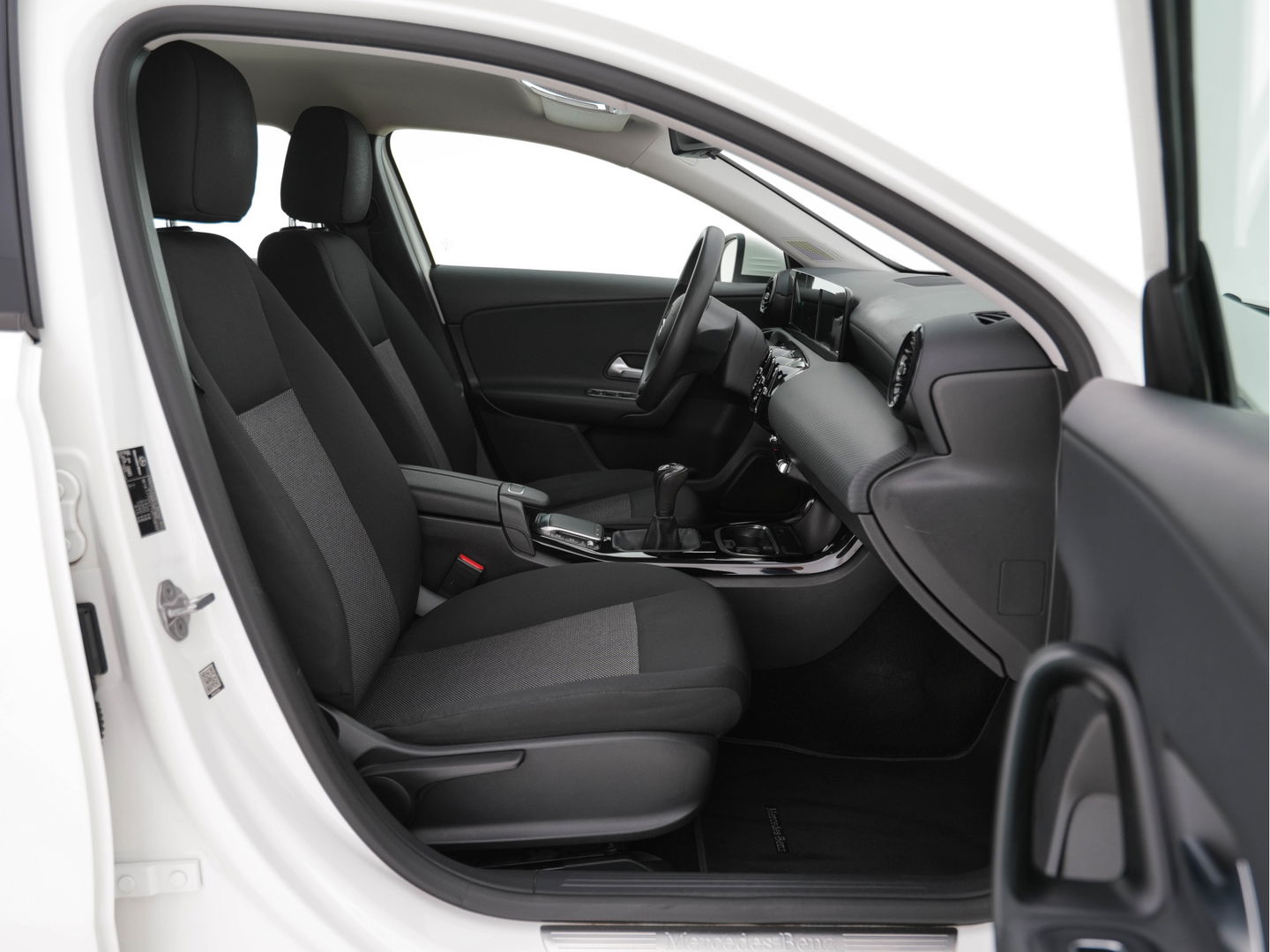 Mercedes-Benz A-Klasse 160 D *FULL-LED | WIDE-SCREEN-DIGI-COCKPIT | NAVI-FULLMAP | CAMERA | COMFORT-SEATS | ECC | PDC | CRUISE*