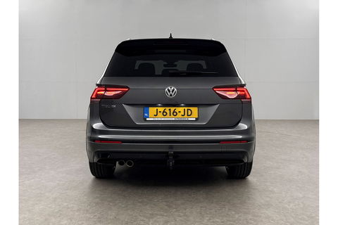 Volkswagen Tiguan 1.5 TSI 150PK ACT R-Line | Black Style Pakket | Pano LED Trekhaak ACC Virtual Camera Clima Navi PDC 18''LMV