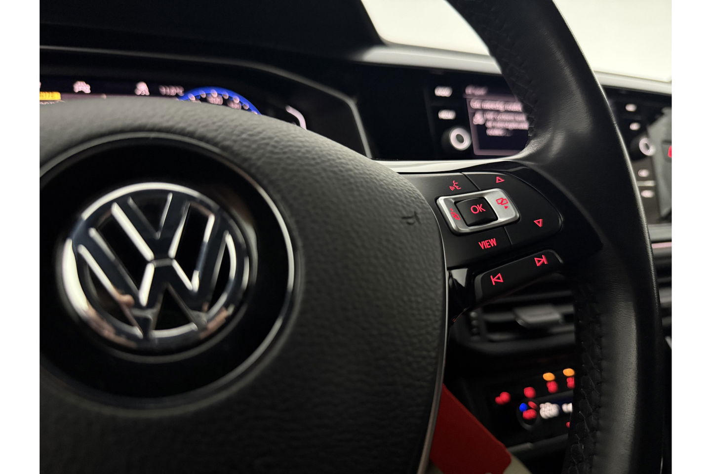 Volkswagen Polo 1.5 TSI R-line DSG 150PK Carplay Virtual LED Clima Adapive-Cruise Navi PDC  16"LMV