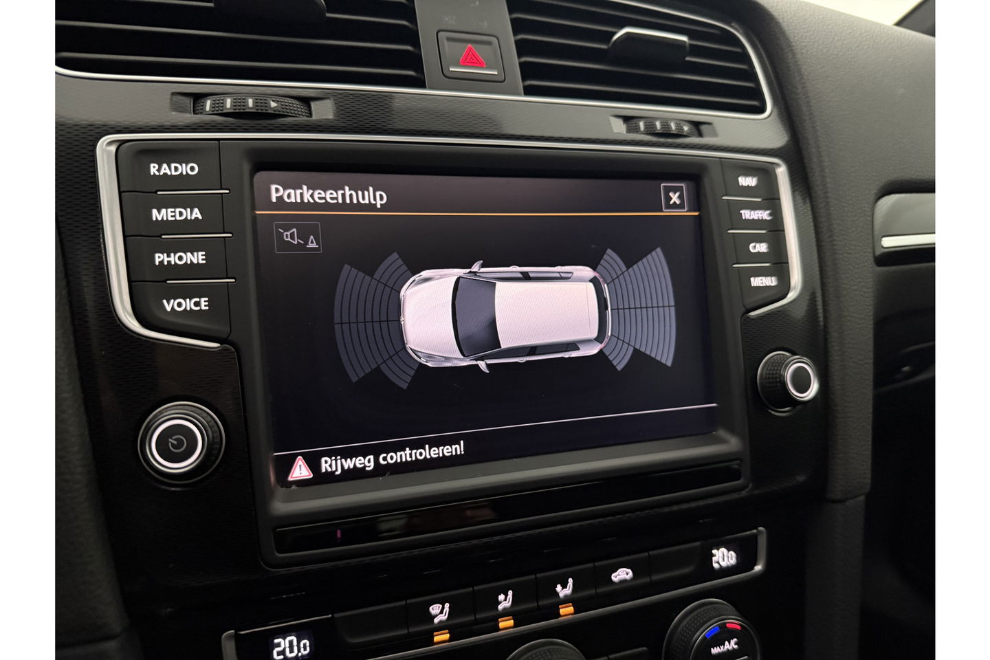Volkswagen Golf 1.4 TSI GTE 225PK Hybride DSG Pano LED Trekhaak Clima Cruise Navi 18"LMV
