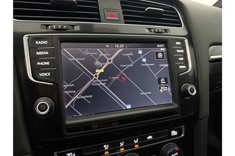 Volkswagen Golf 1.4 TSI GTE 225PK Hybride DSG Pano LED Trekhaak Clima Cruise Navi 18"LMV
