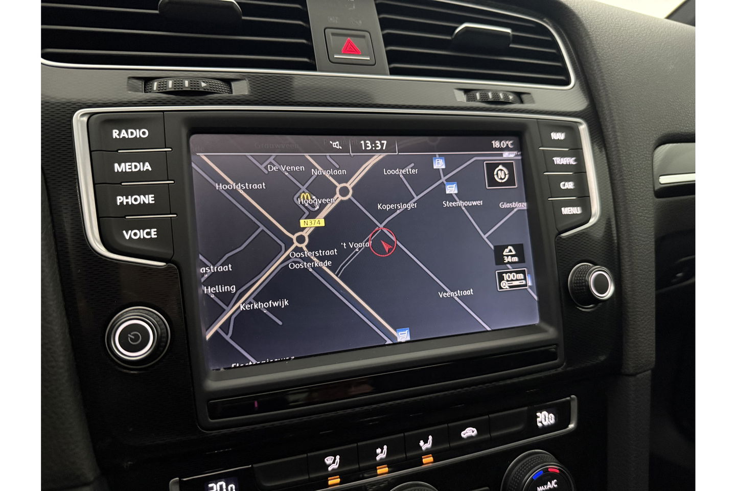 Volkswagen Golf 1.4 TSI GTE 225PK Hybride DSG Pano LED Trekhaak Clima Cruise Navi 18"LMV