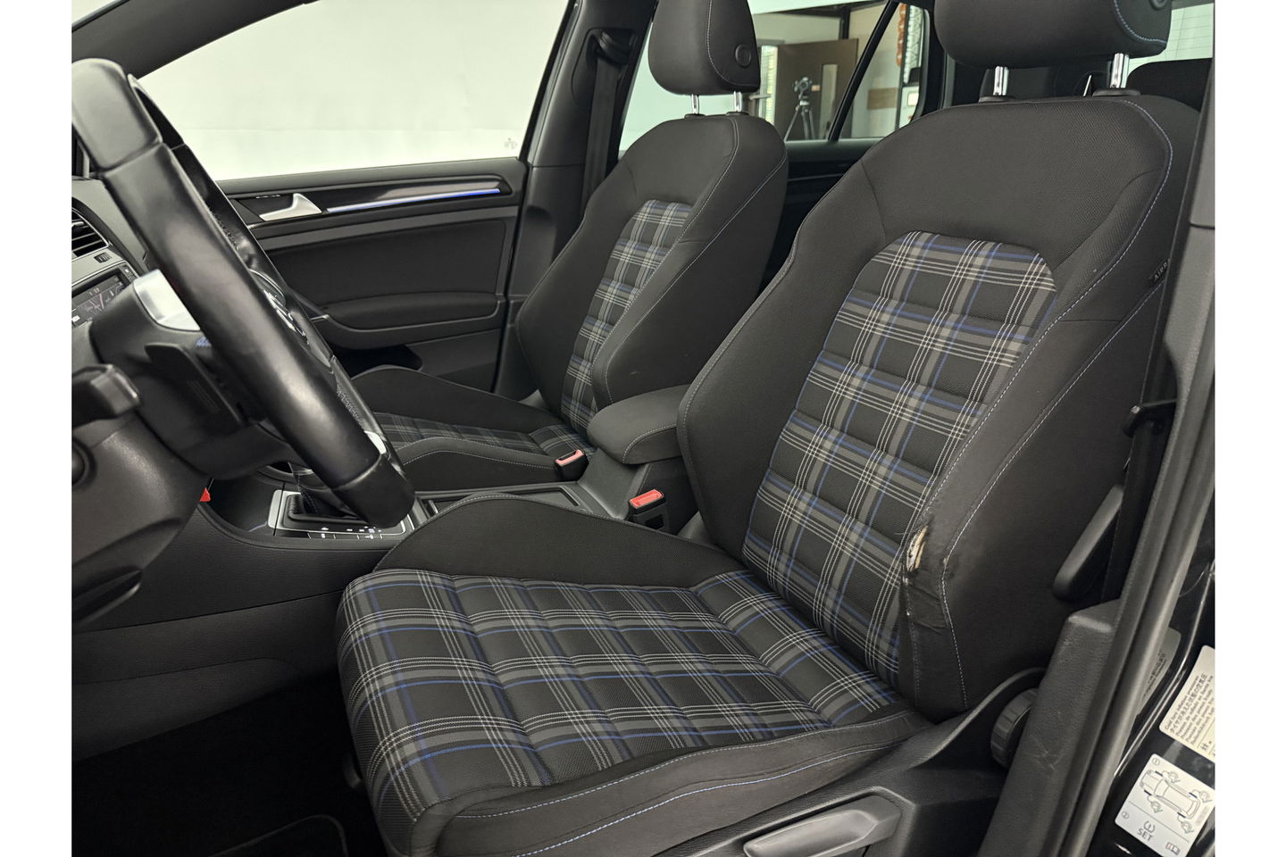 Volkswagen Golf 1.4 TSI GTE 225PK Hybride DSG Pano LED Trekhaak Clima Cruise Navi 18"LMV
