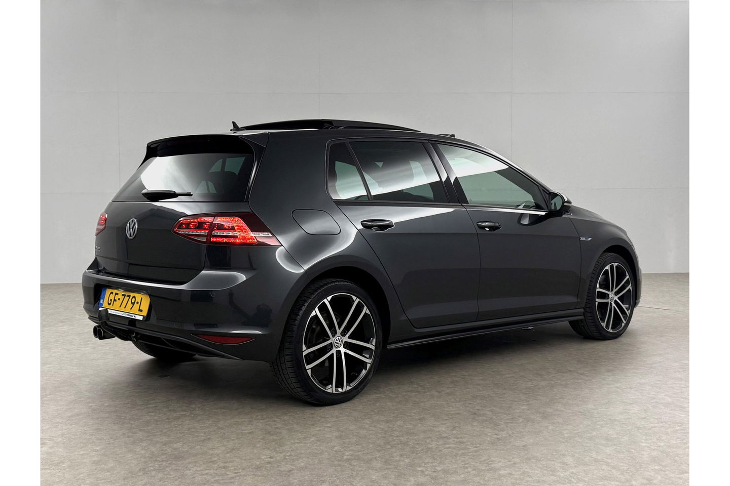 Volkswagen Golf 1.4 TSI GTE 225PK Hybride DSG Pano LED Trekhaak Clima Cruise Navi 18"LMV