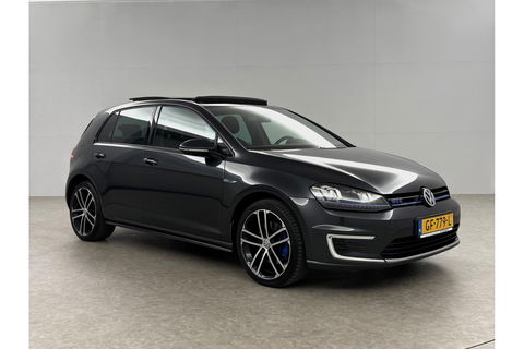 Volkswagen Golf 1.4 TSI GTE 225PK Hybride DSG Pano LED Trekhaak Clima Cruise Navi 18"LMV