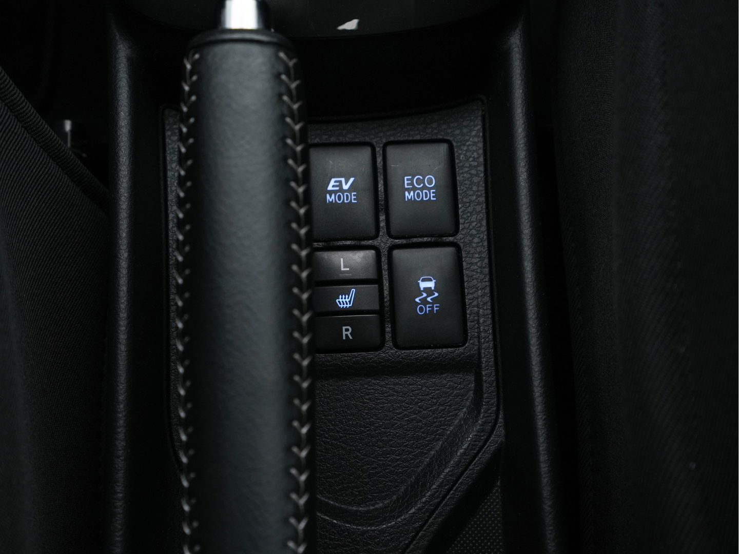 Toyota Yaris 1.5 Hybrid Aspiration Aut. *ECC | HEATED-SEATS | CAMERA | COMFORT-SEATS*