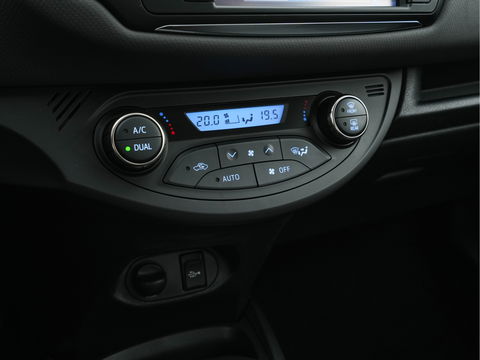 Toyota Yaris 1.5 Hybrid Aspiration Aut. *ECC | HEATED-SEATS | CAMERA | COMFORT-SEATS*