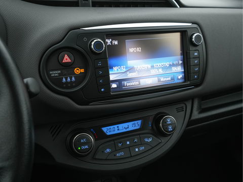 Toyota Yaris 1.5 Hybrid Aspiration Aut. *ECC | HEATED-SEATS | CAMERA | COMFORT-SEATS*