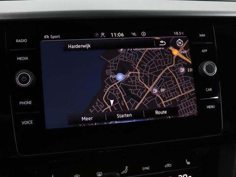 Volkswagen Arteon Shooting Brake 1.4 TSI eHybrid R-Line | Trekhaak | Stoelverwarming | Carplay | Leder/Alcantara | Adaptive cruise | Achterbankverwarming | Camera | Navigatie | Half leder