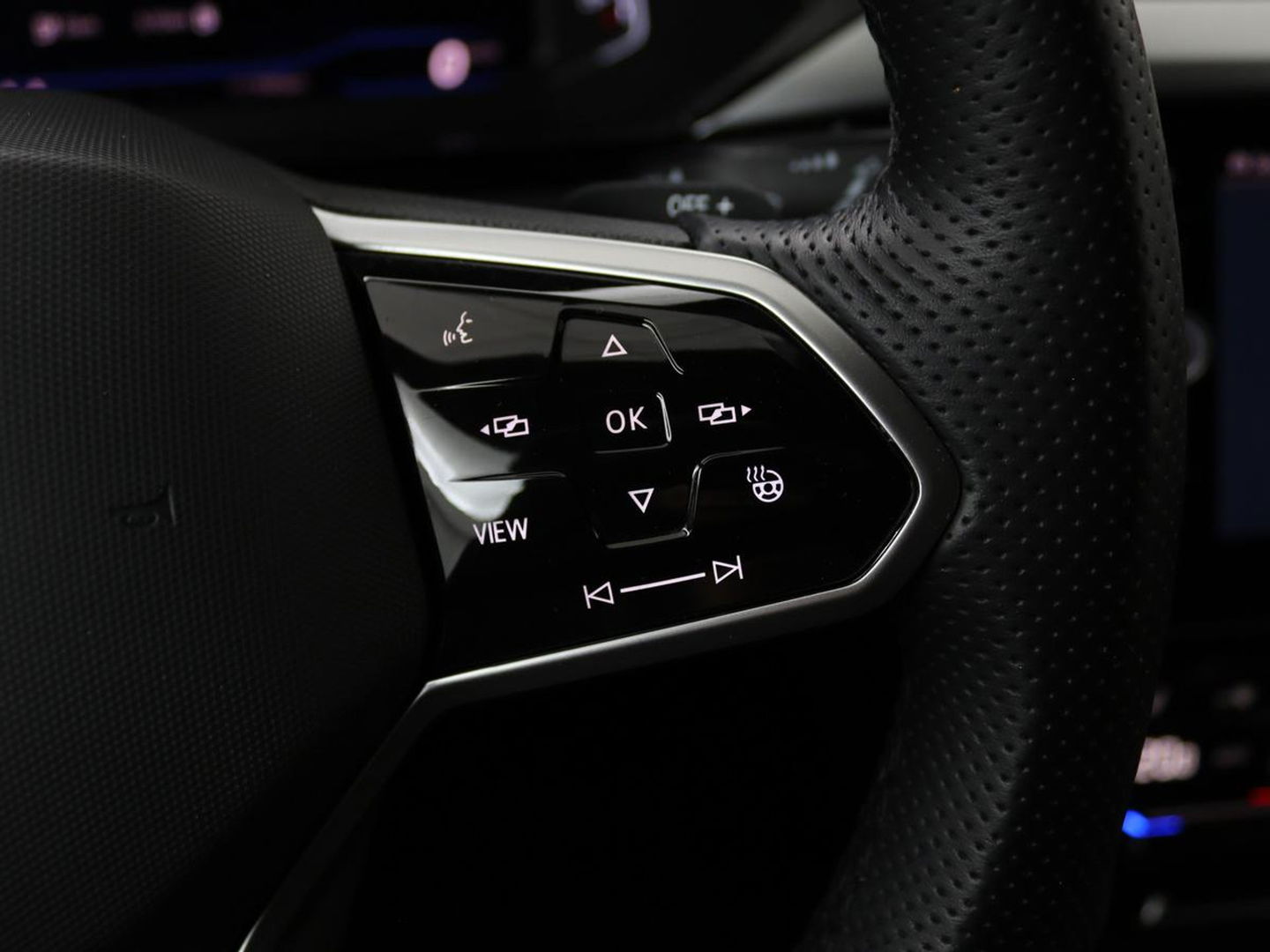 Volkswagen Arteon Shooting Brake 1.4 TSI eHybrid R-Line | Trekhaak | Stoelverwarming | Carplay | Leder/Alcantara | Adaptive cruise | Achterbankverwarming | Camera | Navigatie | Half leder