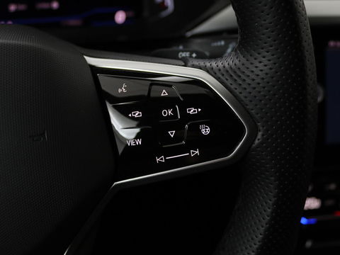 Volkswagen Arteon Shooting Brake 1.4 TSI eHybrid R-Line | Trekhaak | Stoelverwarming | Carplay | Leder/Alcantara | Adaptive cruise | Achterbankverwarming | Camera | Navigatie | Half leder