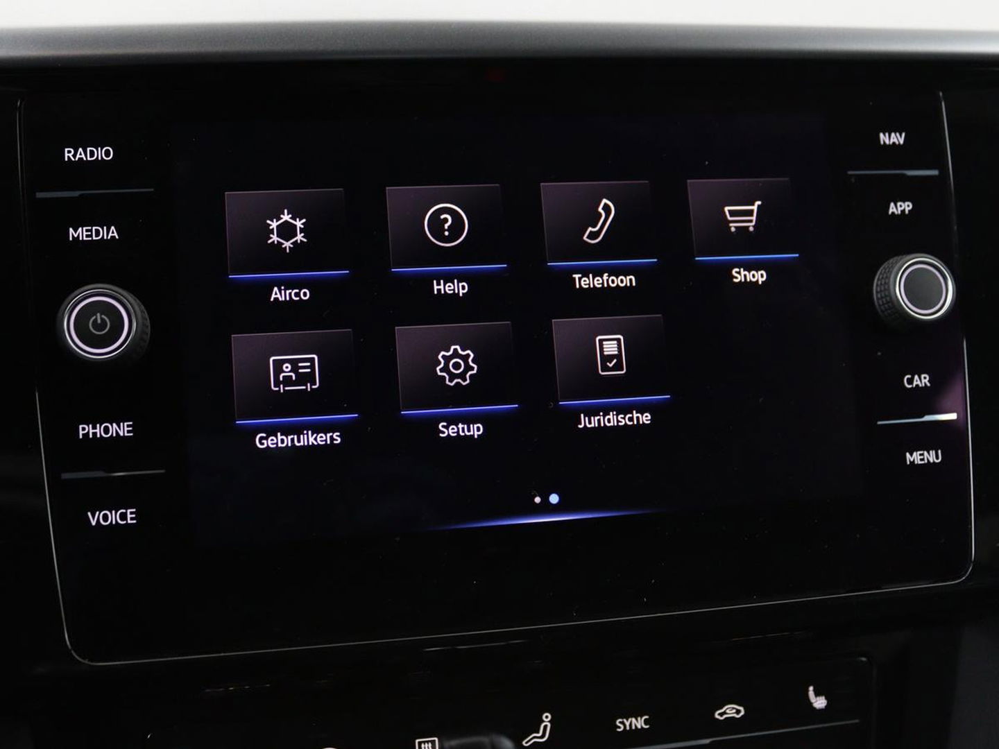 Volkswagen Arteon Shooting Brake 1.4 TSI eHybrid R-Line | Trekhaak | Stoelverwarming | Carplay | Leder/Alcantara | Adaptive cruise | Achterbankverwarming | Camera | Navigatie | Half leder