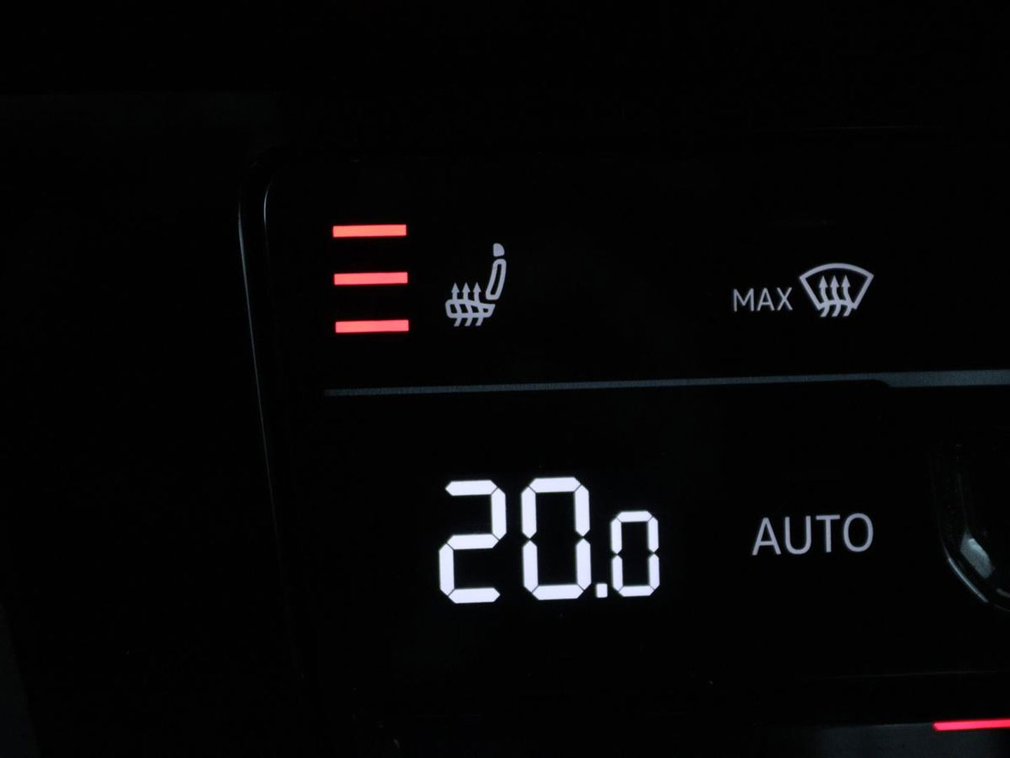 Volkswagen Arteon Shooting Brake 1.4 TSI eHybrid R-Line | Trekhaak | Stoelverwarming | Carplay | Leder/Alcantara | Adaptive cruise | Achterbankverwarming | Camera | Navigatie | Half leder