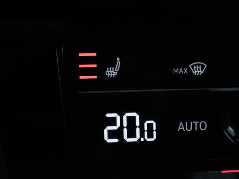 Volkswagen Arteon Shooting Brake 1.4 TSI eHybrid R-Line | Trekhaak | Stoelverwarming | Carplay | Leder/Alcantara | Adaptive cruise | Achterbankverwarming | Camera | Navigatie | Half leder