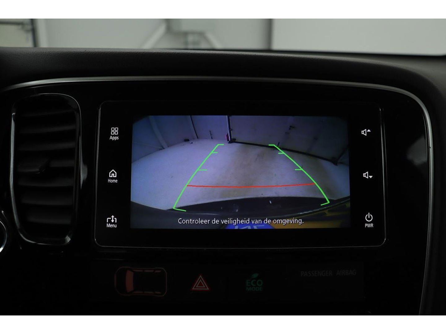 Mitsubishi Outlander 2.0 PHEV Pure | Trekhaak | Carplay | Camera | Half leder | Keyless | Climate control | Cruise control