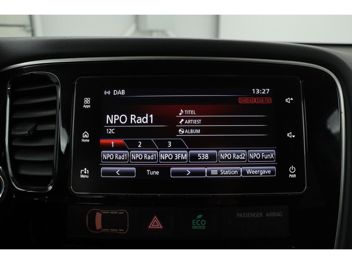 Mitsubishi Outlander 2.0 PHEV Pure | Trekhaak | Carplay | Camera | Half leder | Keyless | Climate control | Cruise control