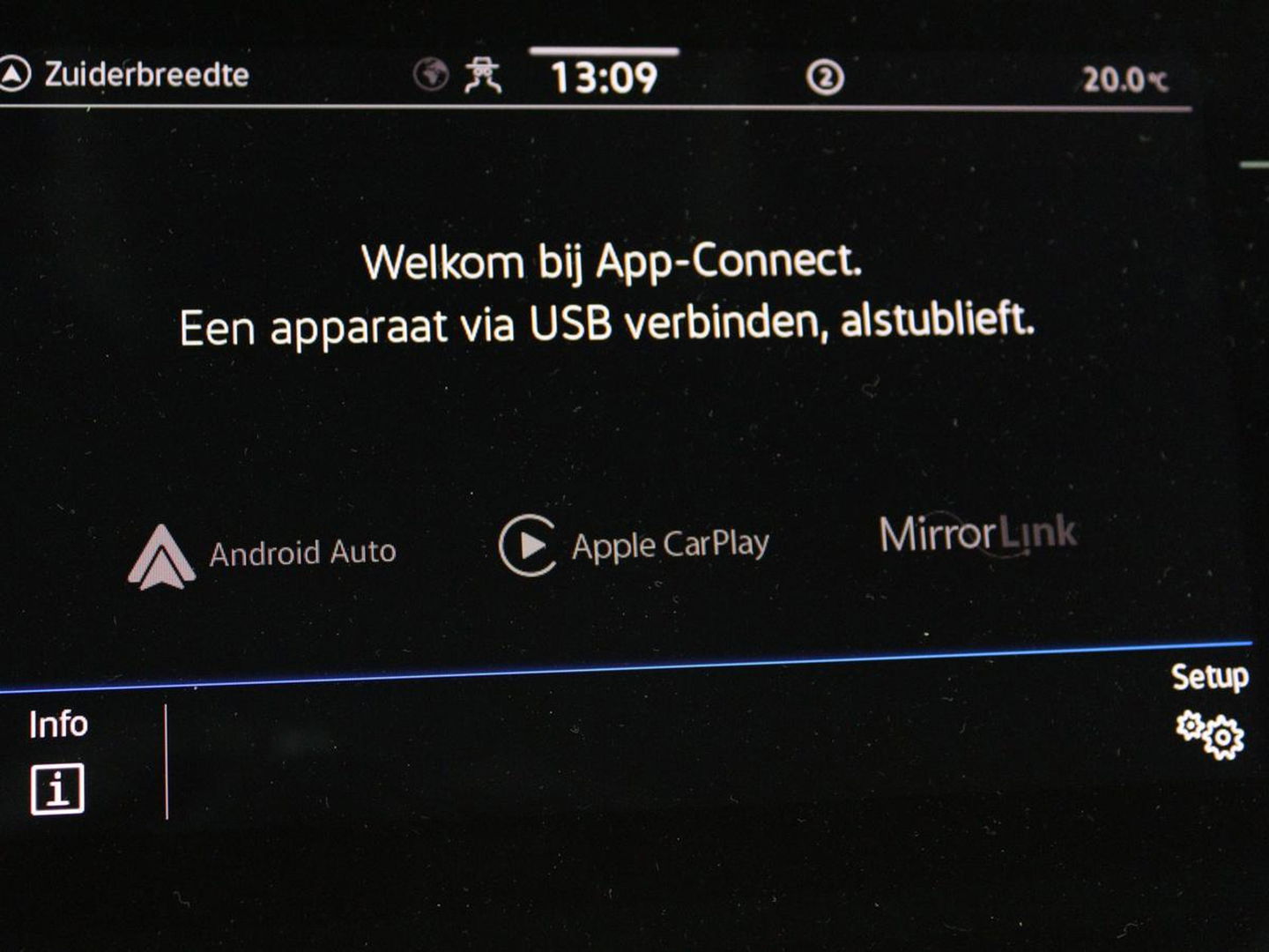 Volkswagen Passat 2.0 TDI Comfort Business | Stoelverwarming | Camera | Adaptive cruise | Carplay | Massage | Navigatie | Full LED | Parkeerhulp