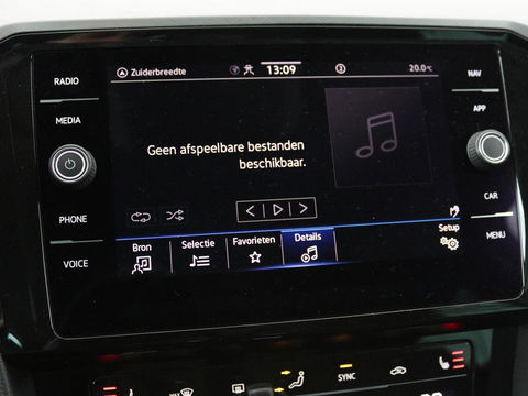 Volkswagen Passat 2.0 TDI Comfort Business | Stoelverwarming | Camera | Adaptive cruise | Carplay | Massage | Navigatie | Full LED | Parkeerhulp