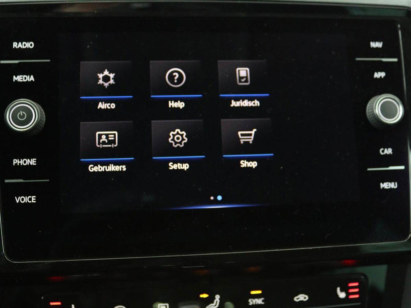 Volkswagen Passat 2.0 TDI Comfort Business | Stoelverwarming | Camera | Adaptive cruise | Carplay | Massage | Navigatie | Full LED | Parkeerhulp