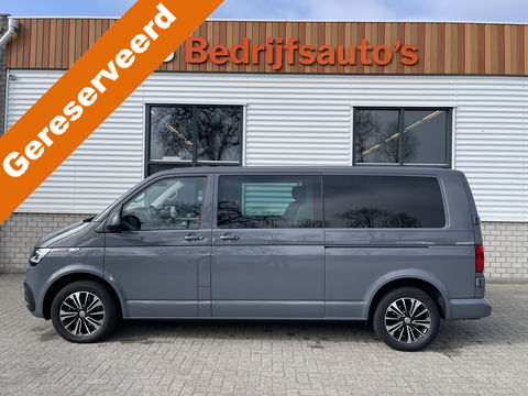 Volkswagen Transporter 2.0 TDI 150pk DSG automaat L2H1 30 DC Bulli 5 persoons / vaste prijs rijklaar € 35.950 ex btw / lease vanaf € 643 / airco / cruise / navi / camera / leer / dubbele schuifdeur / achterdeuren !