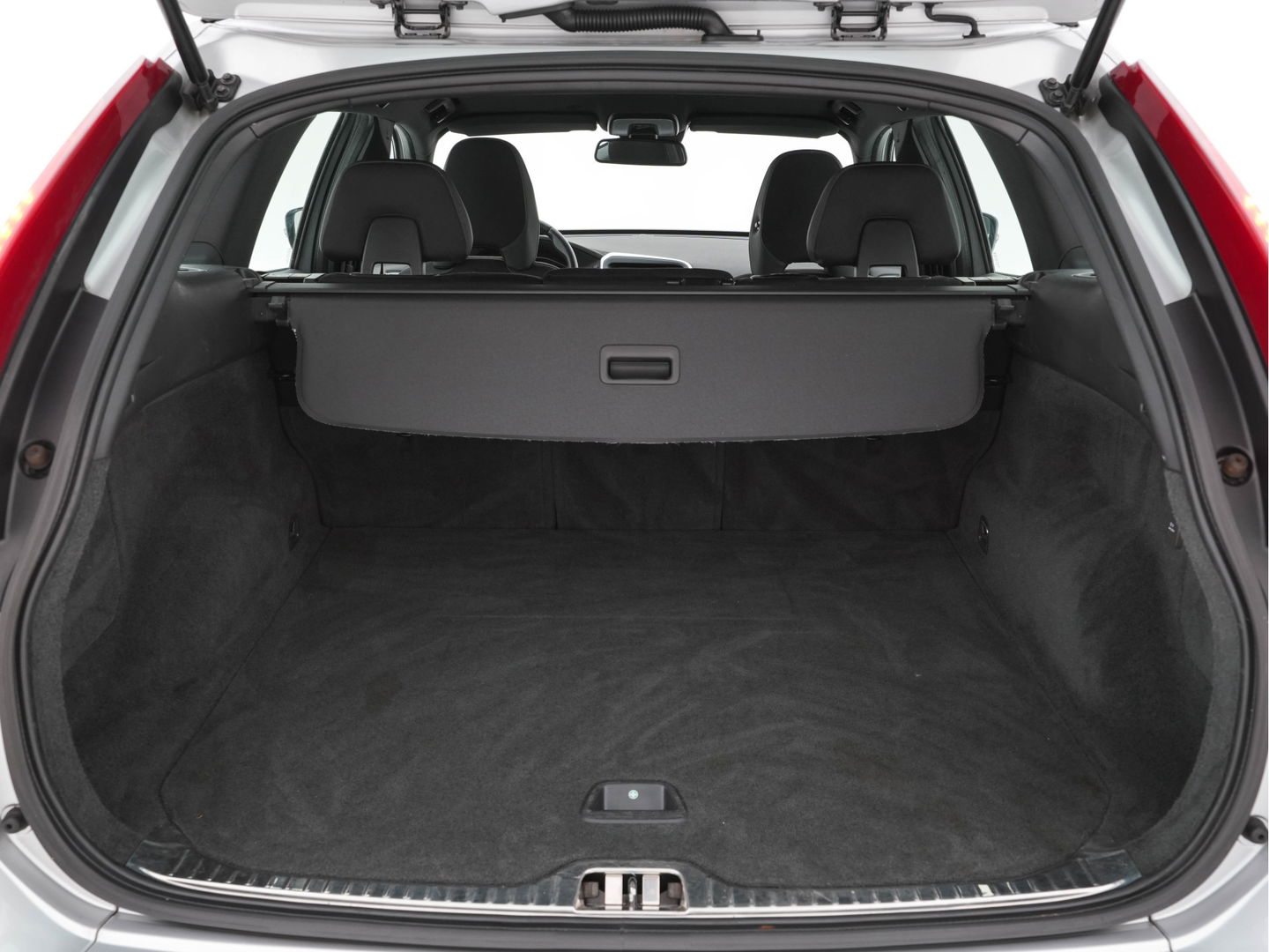 Volvo XC60 2.0 D4 FWD Momentum Business-Pack-Connect *LEATHER-MICROFIBRE | NAVI-FULLMAP |  ECC | HEATED-SEATS | PDC | CRUISE | COMFORT-SEATS | 18''ALU*