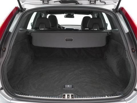 Volvo XC60 2.0 D4 FWD Momentum Business-Pack-Connect *LEATHER-MICROFIBRE | NAVI-FULLMAP |  ECC | HEATED-SEATS | PDC | CRUISE | COMFORT-SEATS | 18''ALU*