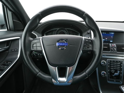 Volvo XC60 2.0 D4 FWD Momentum Business-Pack-Connect *LEATHER-MICROFIBRE | NAVI-FULLMAP |  ECC | HEATED-SEATS | PDC | CRUISE | COMFORT-SEATS | 18''ALU*