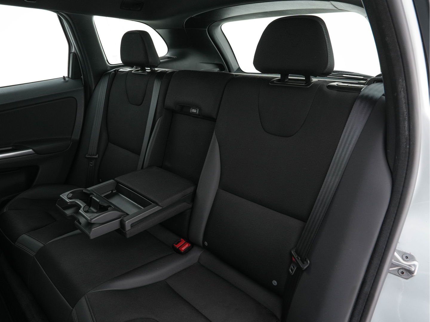 Volvo XC60 2.0 D4 FWD Momentum Business-Pack-Connect *LEATHER-MICROFIBRE | NAVI-FULLMAP |  ECC | HEATED-SEATS | PDC | CRUISE | COMFORT-SEATS | 18''ALU*