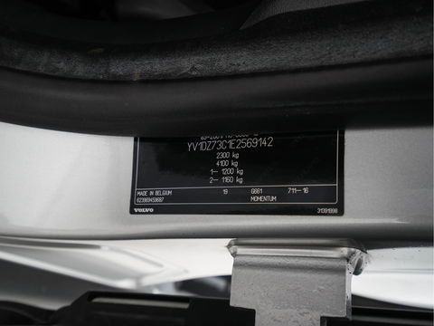 Volvo XC60 2.0 D4 FWD Momentum Business-Pack-Connect *LEATHER-MICROFIBRE | NAVI-FULLMAP |  ECC | HEATED-SEATS | PDC | CRUISE | COMFORT-SEATS | 18''ALU*