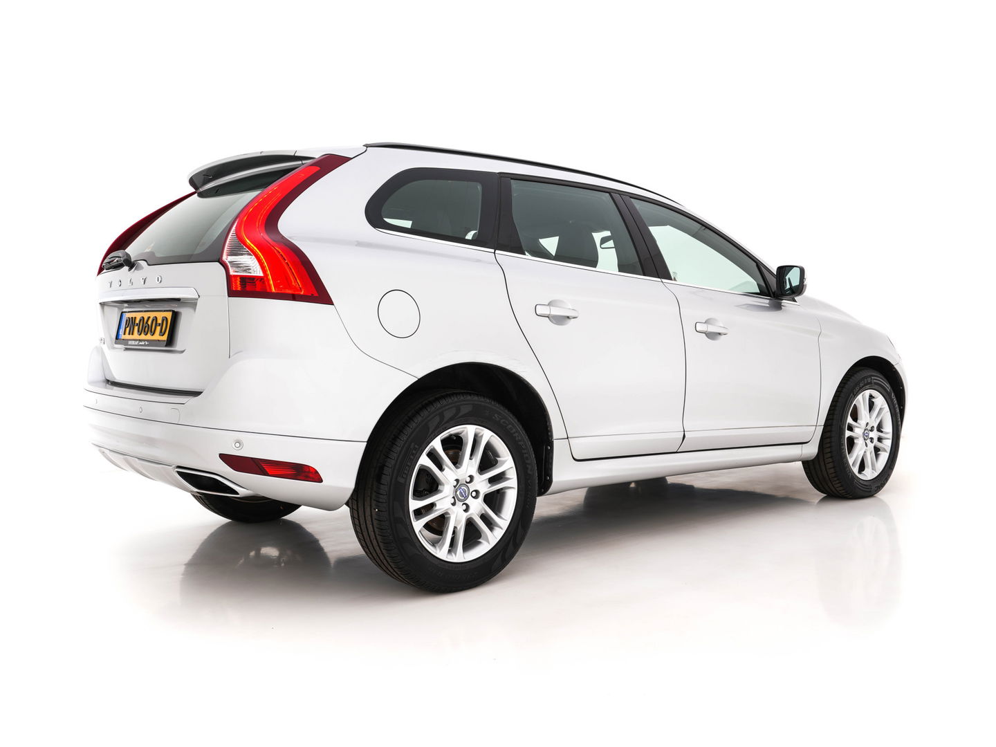 Volvo XC60 2.0 D4 FWD Momentum Business-Pack-Connect *LEATHER-MICROFIBRE | NAVI-FULLMAP |  ECC | HEATED-SEATS | PDC | CRUISE | COMFORT-SEATS | 18''ALU*