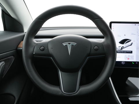 Tesla Model 3 Standard RWD Plus 60 kWh [ 3-Fase ] (INCL-BTW) Aut. *PANO | AUTO-PILOT | NAPPA-LEATHER | KEYLESS | FULL-LED | MEMORY-PACK | SURROUND-VIEW | DAB | CARPLAY | DIGI-COCKPIT | LANE-ASSIST | COMFORT-SEATS | 19"ALU*