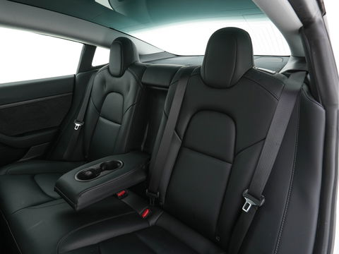 Tesla Model 3 Standard RWD Plus 60 kWh [ 3-Fase ] (INCL-BTW) Aut. *PANO | AUTO-PILOT | NAPPA-LEATHER | KEYLESS | FULL-LED | MEMORY-PACK | SURROUND-VIEW | DAB | CARPLAY | DIGI-COCKPIT | LANE-ASSIST | COMFORT-SEATS | 19"ALU*