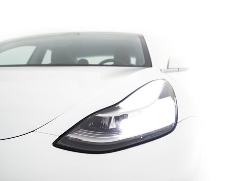 Tesla Model 3 Standard RWD Plus 60 kWh [ 3-Fase ] (INCL-BTW) Aut. *PANO | AUTO-PILOT | NAPPA-LEATHER | KEYLESS | FULL-LED | MEMORY-PACK | SURROUND-VIEW | DAB | CARPLAY | DIGI-COCKPIT | LANE-ASSIST | COMFORT-SEATS | 19"ALU*