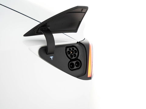 Tesla Model 3 Standard RWD Plus 60 kWh [ 3-Fase ] (INCL-BTW) Aut. *PANO | AUTO-PILOT | NAPPA-LEATHER | KEYLESS | FULL-LED | MEMORY-PACK | SURROUND-VIEW | DAB | CARPLAY | DIGI-COCKPIT | LANE-ASSIST | COMFORT-SEATS | 19"ALU*