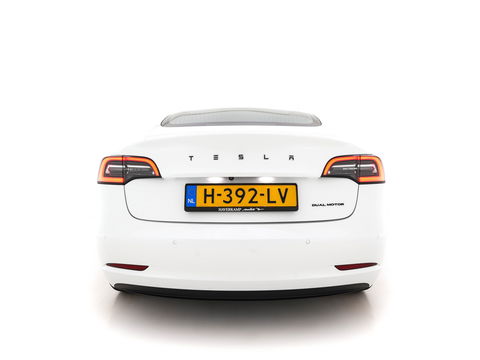 Tesla Model 3 Standard RWD Plus 60 kWh [ 3-Fase ] (INCL-BTW) Aut. *PANO | AUTO-PILOT | NAPPA-LEATHER | KEYLESS | FULL-LED | MEMORY-PACK | SURROUND-VIEW | DAB | CARPLAY | DIGI-COCKPIT | LANE-ASSIST | COMFORT-SEATS | 19"ALU*